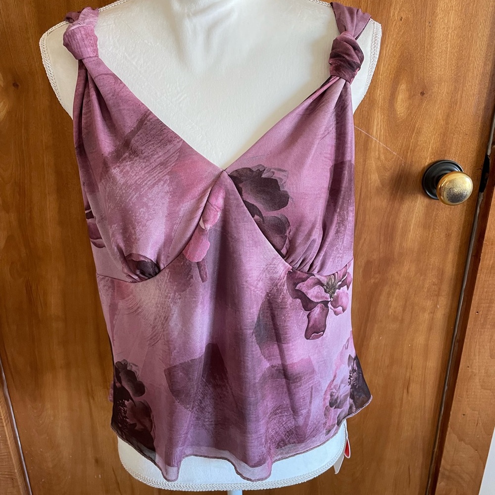 Woman’s top New with Tags size XL burgundy floral New Cider
